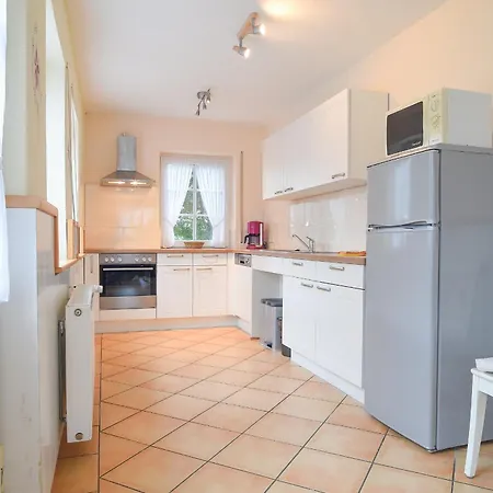 Hof Koehne - Haus Am Spielplatz - Schweinchen * Schmallenberg