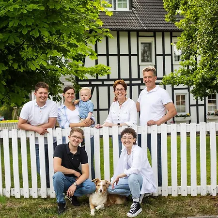 Apartment Hof Koehne - Haus Am Spielplatz - Schweinchen