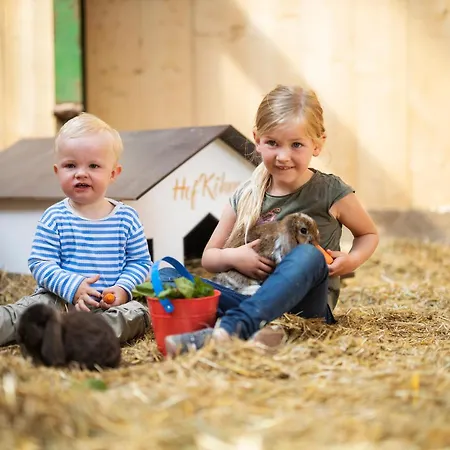 Hof Koehne - Haus Am Spielplatz - Schweinchen Appartamento *