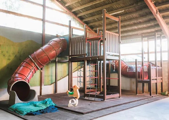 Hof Koehne - Haus Am Spielplatz - Schweinchen * Schmallenberg